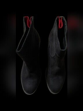 Mossimo Supply Co. Black Ankle Boots w/Red Lining☆ Vintage☆Good,Gently Used, 9.5